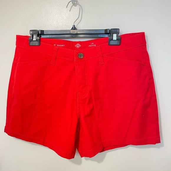 St Johns Bay ladies Red Shorts Womens Size 14 Stretch Pockets - Picture 1 of 6
